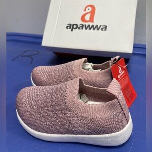 NWB Apawwa Toddler Girl’s Pink Mesh Lightweight Slip On Running Sneakers Size 3